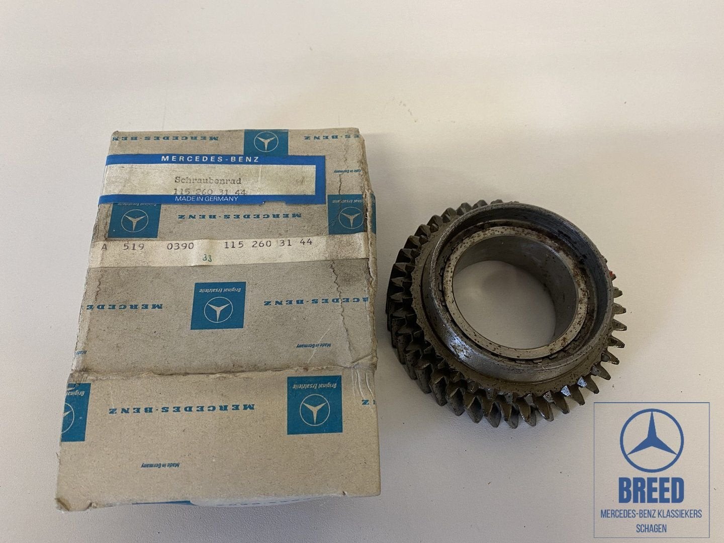 NOS tandwiel tweede versnelling voor Mercedes-Benz W114 W115, -, Nieuw, Ophalen of Verzenden, -