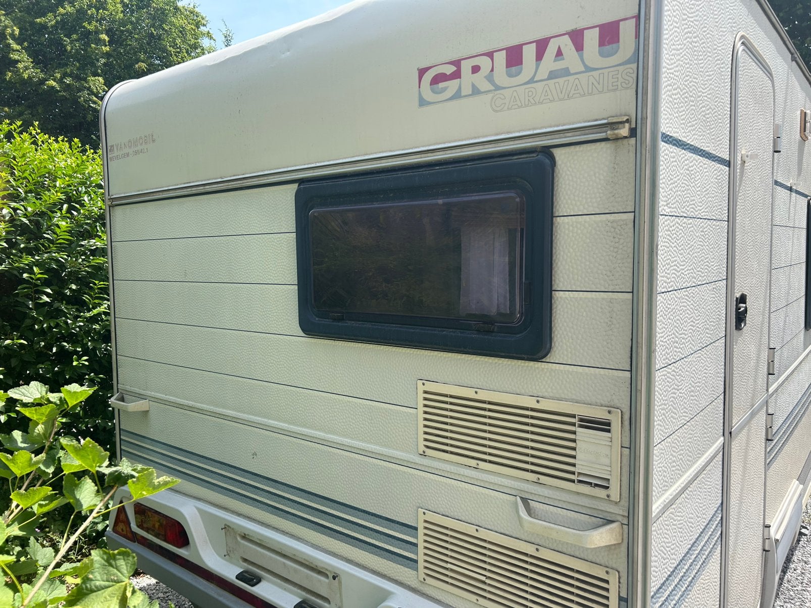 Caravane moins de 750 kg, Caravanes & Camping, Jusqu'à 4 m, Particulier, Poêle, Lit transversal