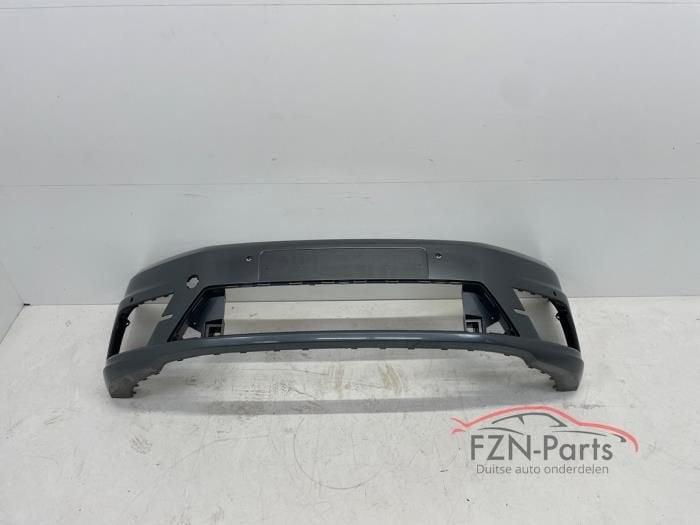 VW Caddy 2K5 Voorbumper LR7H Indium grau 6PDC, Enlèvement ou Envoi, Utilisé, Avant, Pare-chocs