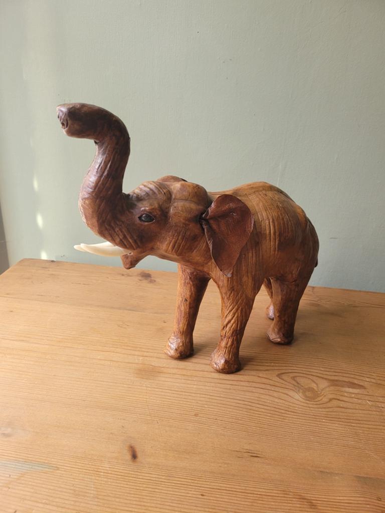 Lederen olifant: zeldzame kameelkleur, Ophalen of Verzenden, Overige soorten