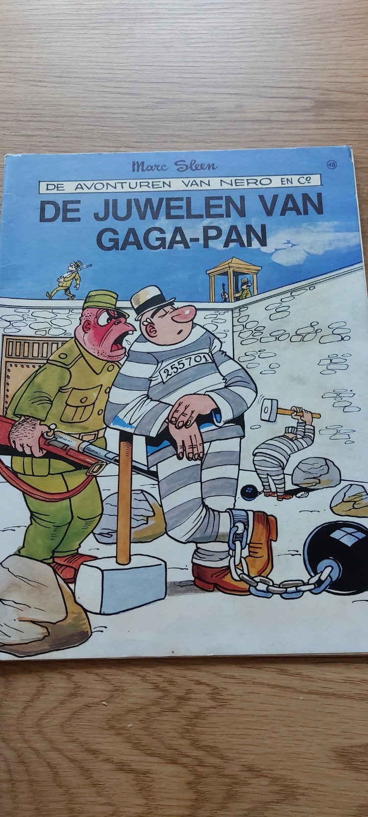 De juwelen van Gaga-pan, Ophalen