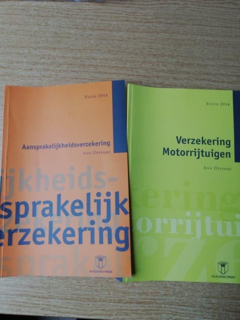 Lesboeken opleiding verzekeringen, Boeken, Studieboeken en Cursussen, Gelezen, Hogeschool, Ophalen of Verzenden