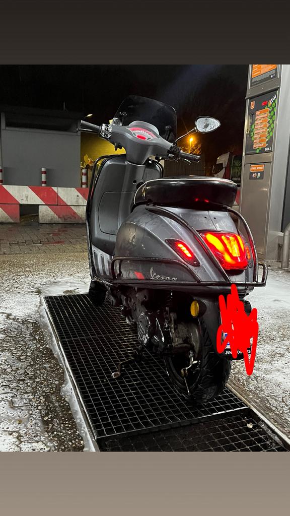 Vespa sprint A klasse, Fietsen en Brommers, Scooters | Piaggio, Ophalen, Zo goed als nieuw