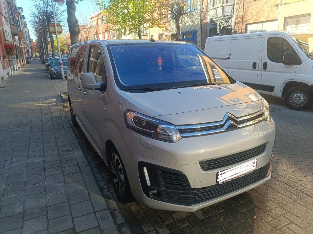 Citroën Spacetourer 8 pl 177 pk, Autos, Cuir, 8 places, Carnet d'entretien, 1900 kg