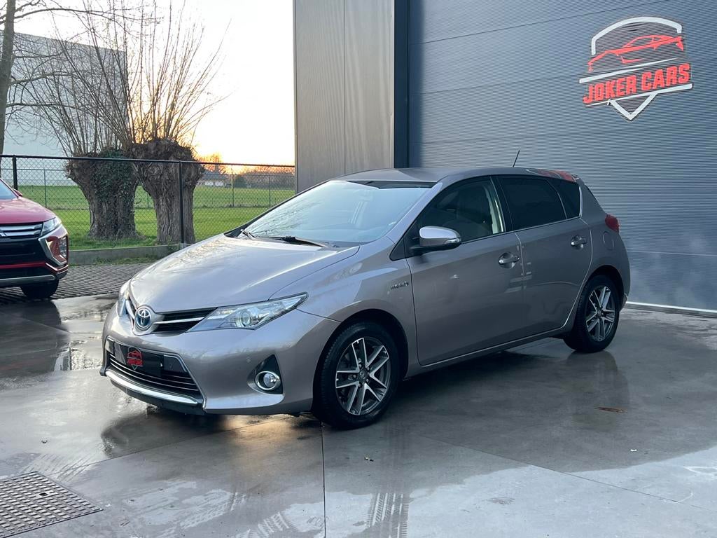 Toyota Auris 1.8i HYBDRID Camera 1SteEigenaar CruiseCntr, Auto's, Automaat, Euro 5, Navigatiesysteem, 4 cilinders