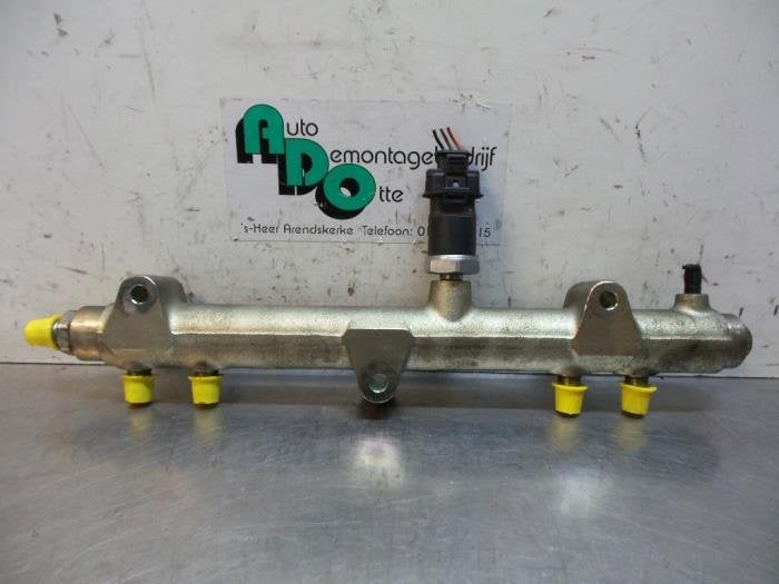 Distributeur de carburant d'un Jeep Cherokee, Jeep, -, 3 mois de garantie, Utilisé