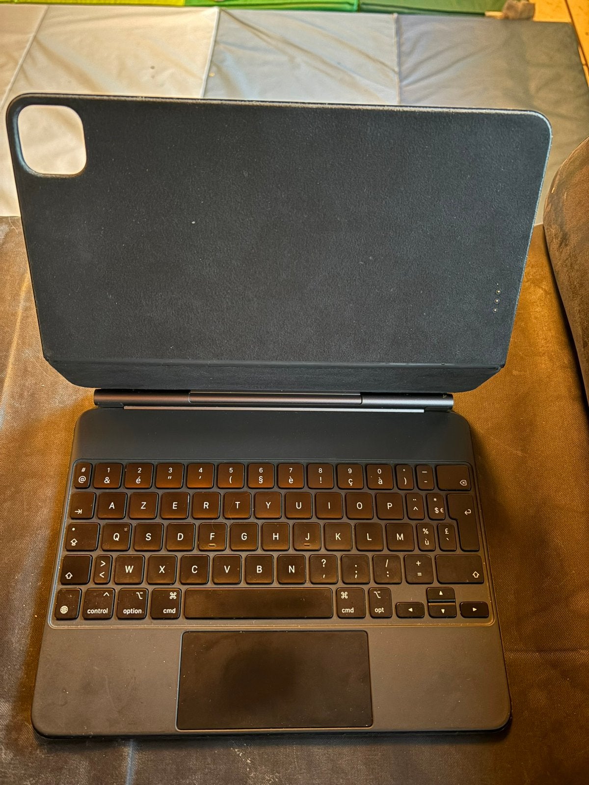 Coque clavier Apple Magic Keyboard, Computers en Software, Tablet-hoezen, Ophalen of Verzenden, Zo goed als nieuw, 11 inch, Bescherming achterkant