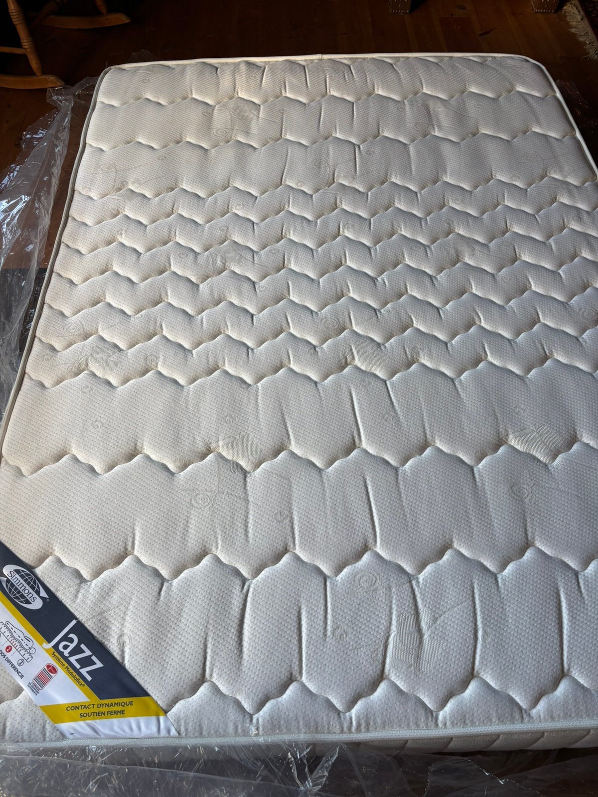 Kwaliteitsvolle matras en topper, Ophalen, Zo goed als nieuw, Matras