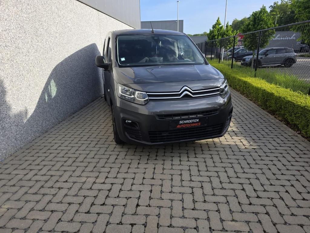 Citroën Berlingo Club XL (année de construction 2021), Argent ou Gris, Euro 6, Entreprise, 131 ch