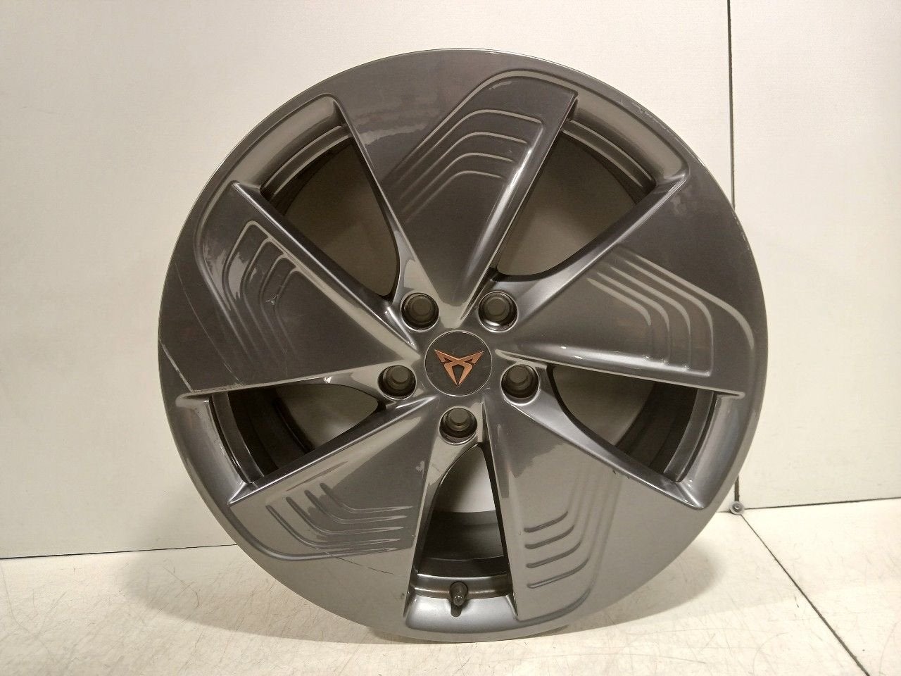 Velg Cupra Born 5x112, Autos : Pièces & Accessoires, Onderdelen@venauto.nl, Van der Ven Autorecycling B.V., Ettenseweg 76, 4706 PB Roosendaal, The Netherlands