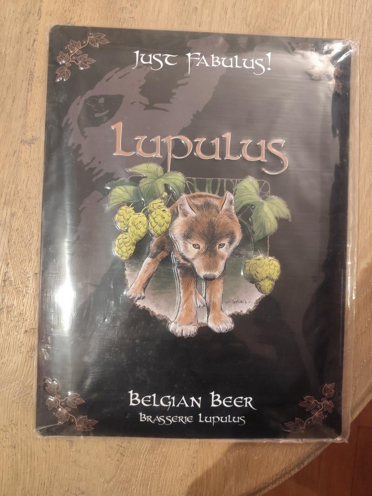 Lupulus bord."Just Fabulus!"nieuw. 40x30cm. Verzending, Verzamelen, Biermerken