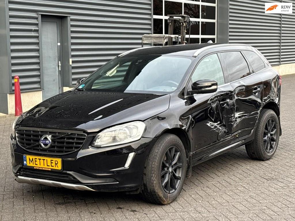Volvo XC60 2.0 T5 FWD Polar+ navigatie, trekhaak, cruise con, Auto's, 245 pk, Gebruikt, Euro 6, 4 cilinders