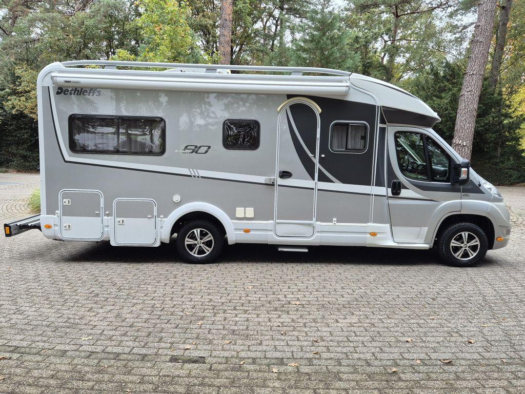 Dethleffs Eighty T 6700 Fransbed EP level TV leer, Caravans en Kamperen, Mobilhomes, Bedrijf, Dethleffs, Half-integraal