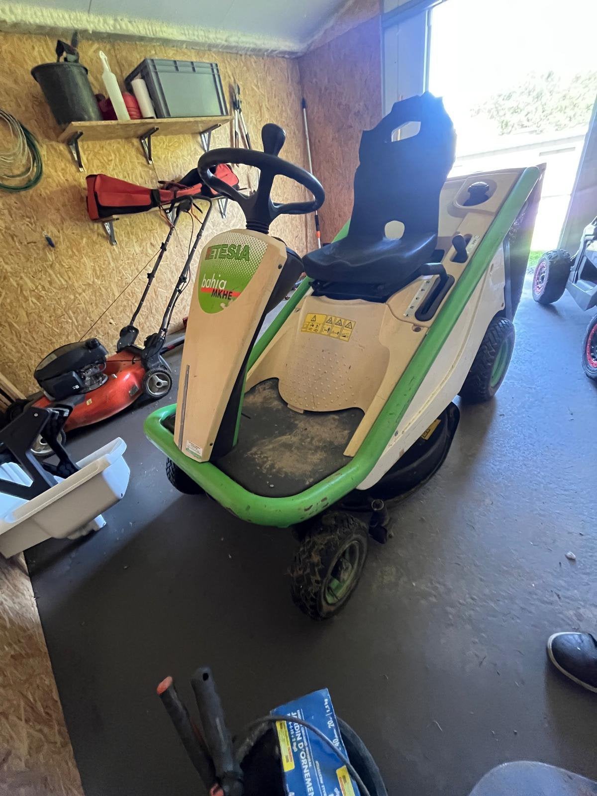 Tracteur tondeuse Etesia hydro 80 moteur kawasaki, Jardin & Terrasse, Enlèvement, Utilisé, Fonction de mulching