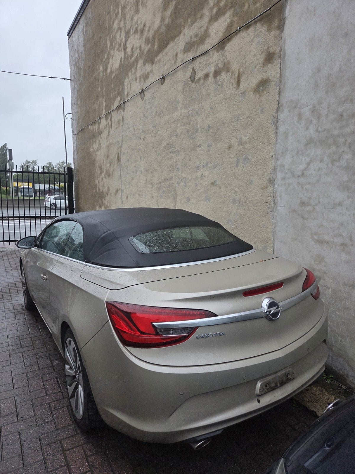 Opel Cascada Cabrio//Benzine//Motorschade, Autos, Opel, Euro 5, Entreprise, Cabriolet, Boîte manuelle