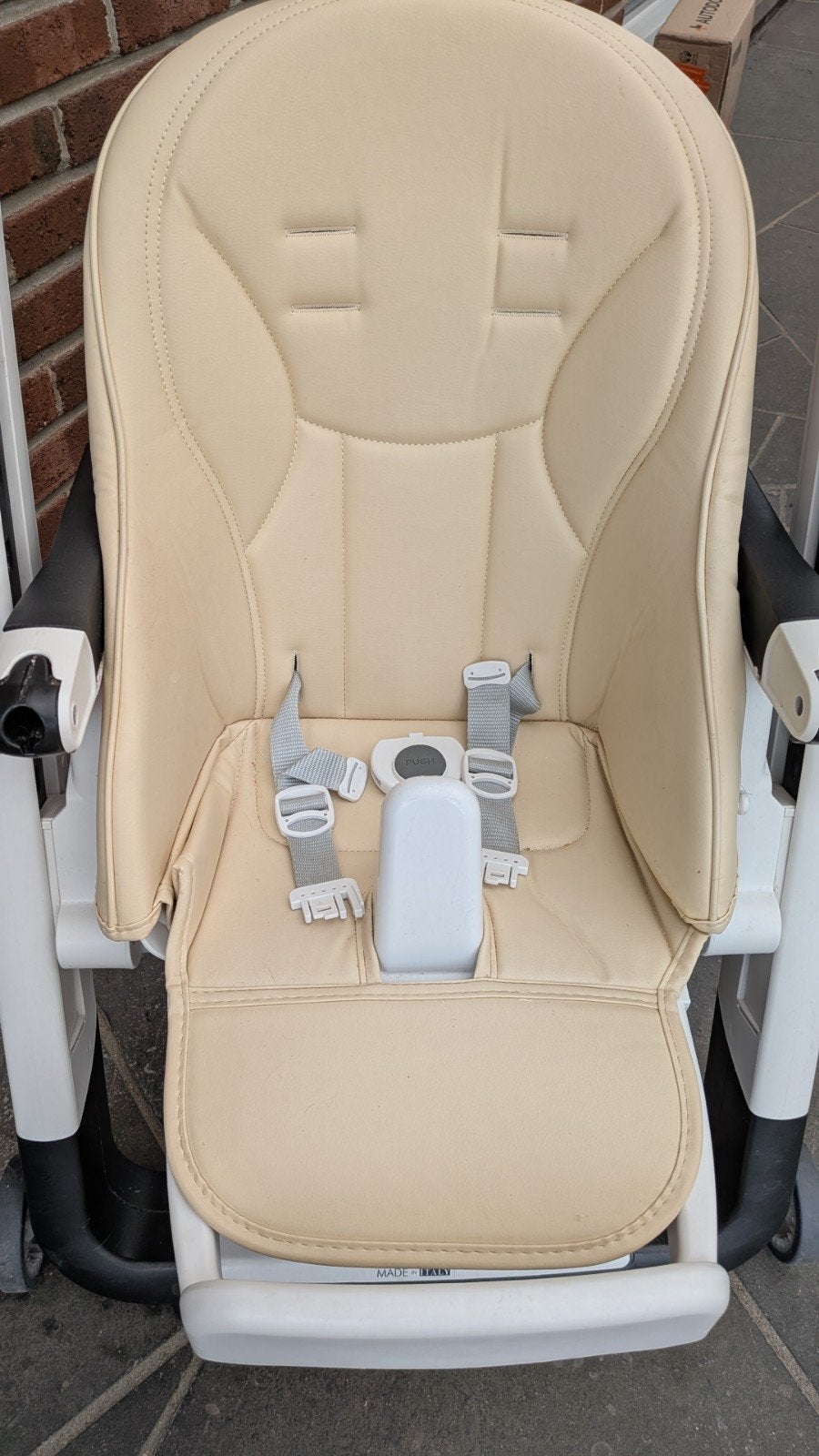chaise haute bébé Peg Perego, Enfants & Bébés, Enlèvement, Comme neuf