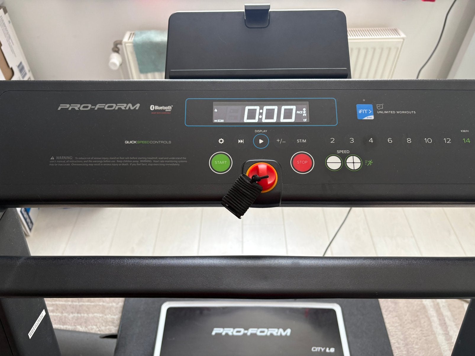 Tapis de courses PROFORM, Sports & Fitness, Enlèvement, Utilisé, Autres types