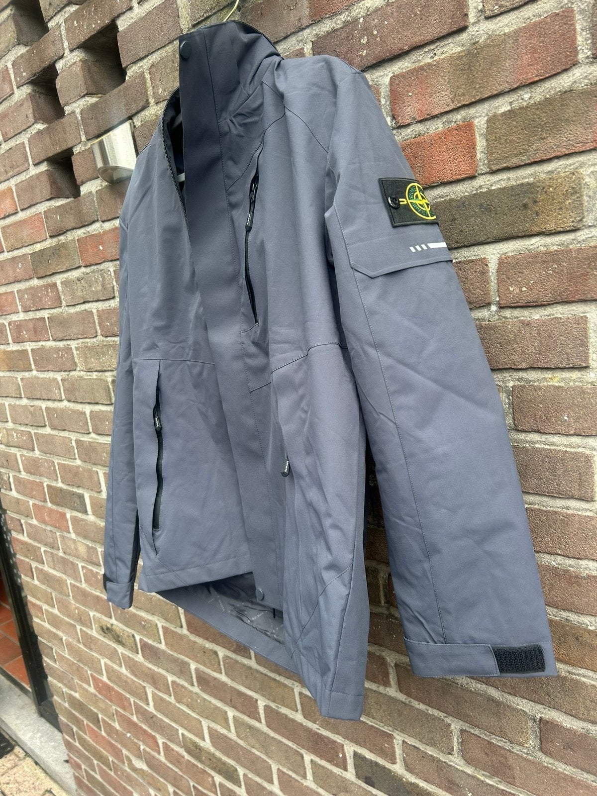 stone island grijs jas maat M nieuw!, Kleding | Heren, Ophalen of Verzenden, Zo goed als nieuw, Maat 48/50 (M), Grijs