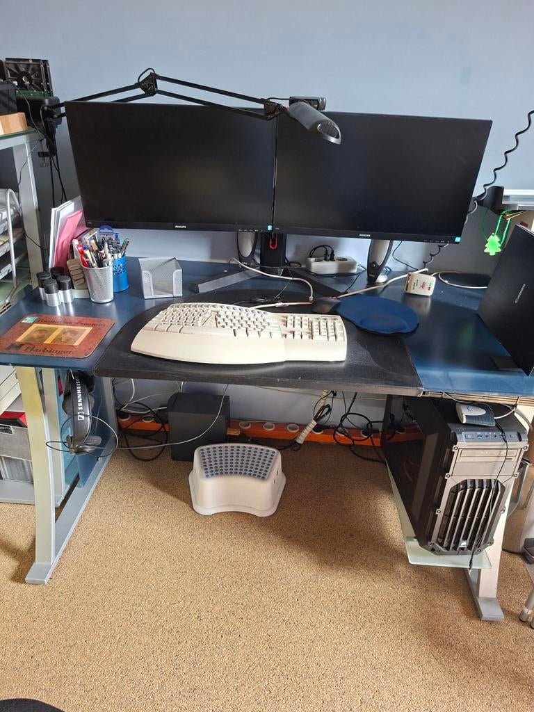Glazen bureau, Huis en Inrichting, Ophalen, Gebruikt, Grijs, Computerbureau