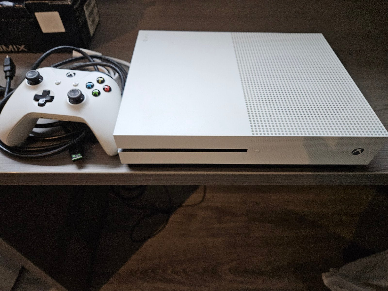 Xbox One S 500GB (met Disc-lade) + Controller & Kabels, 500 GB, Enlèvement ou Envoi, Avec 1 manette, Xbox One