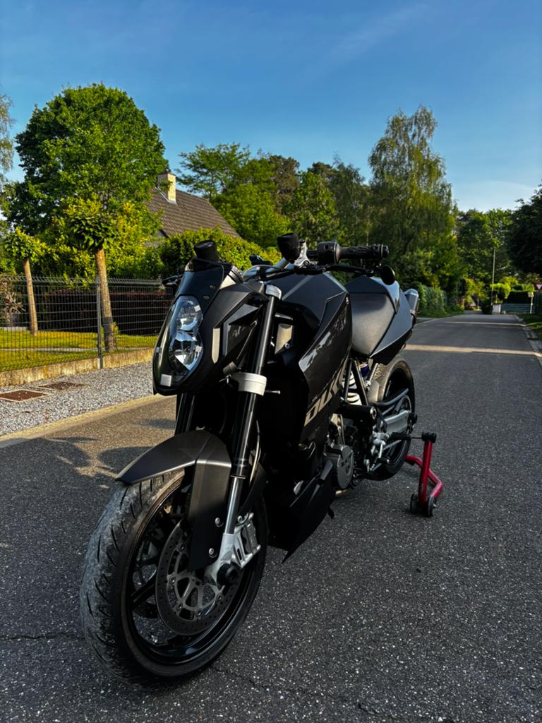 Ktm Superduke 990 2008 19.000 topstaat met volledig Oh boek, 2 cilinders, Motorrijbewijs A, Particulier, Handgeschakeld