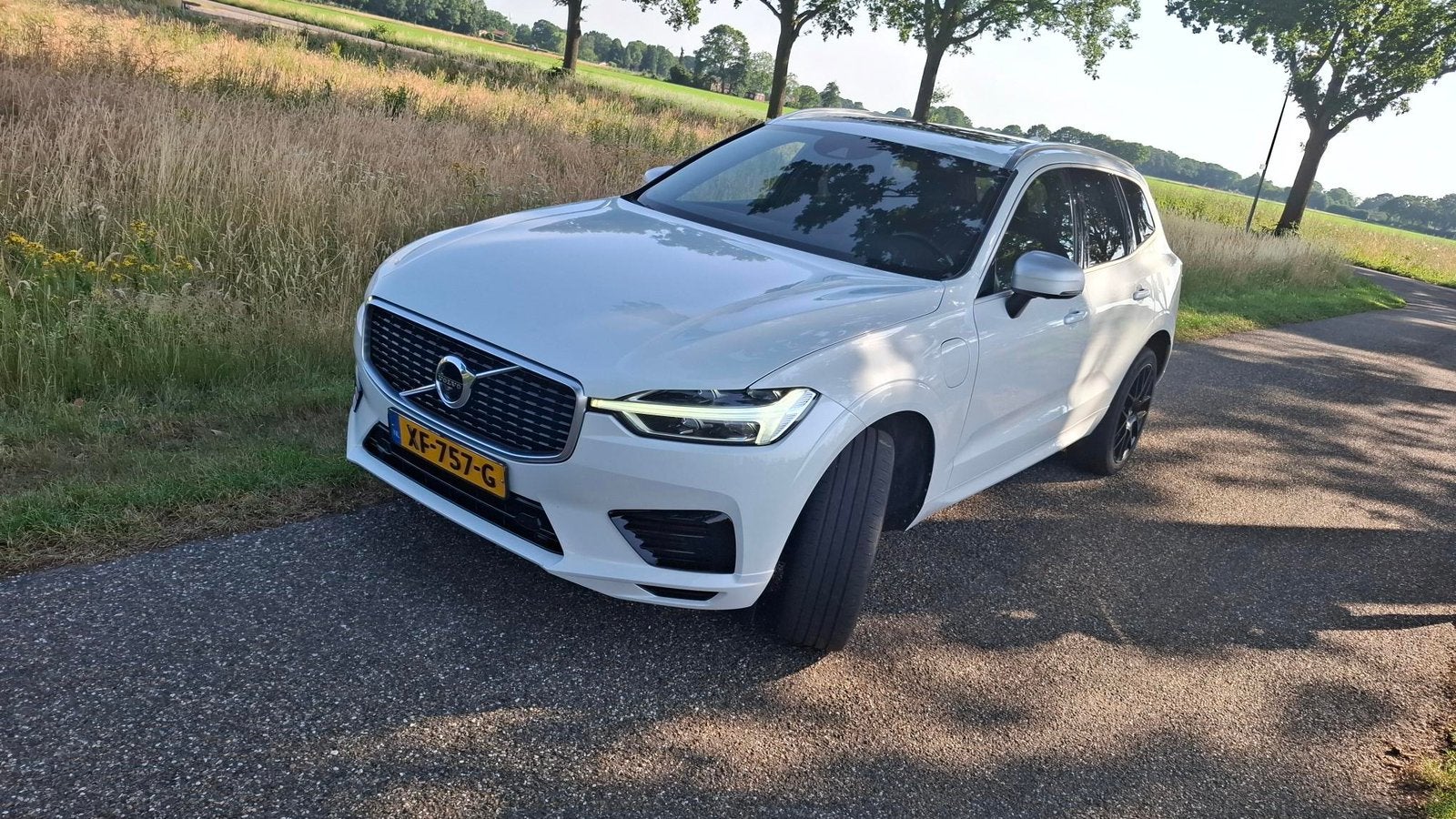 Volvo xc60 T8 R-Design, Auto's, Elektrisch, XC60, Vierwielaandrijving, Particulier