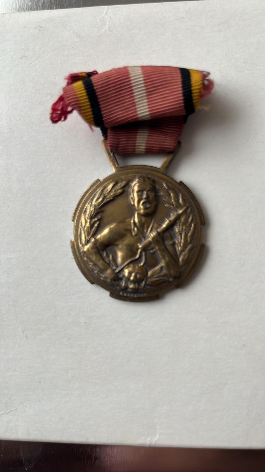 Medaille, Ophalen