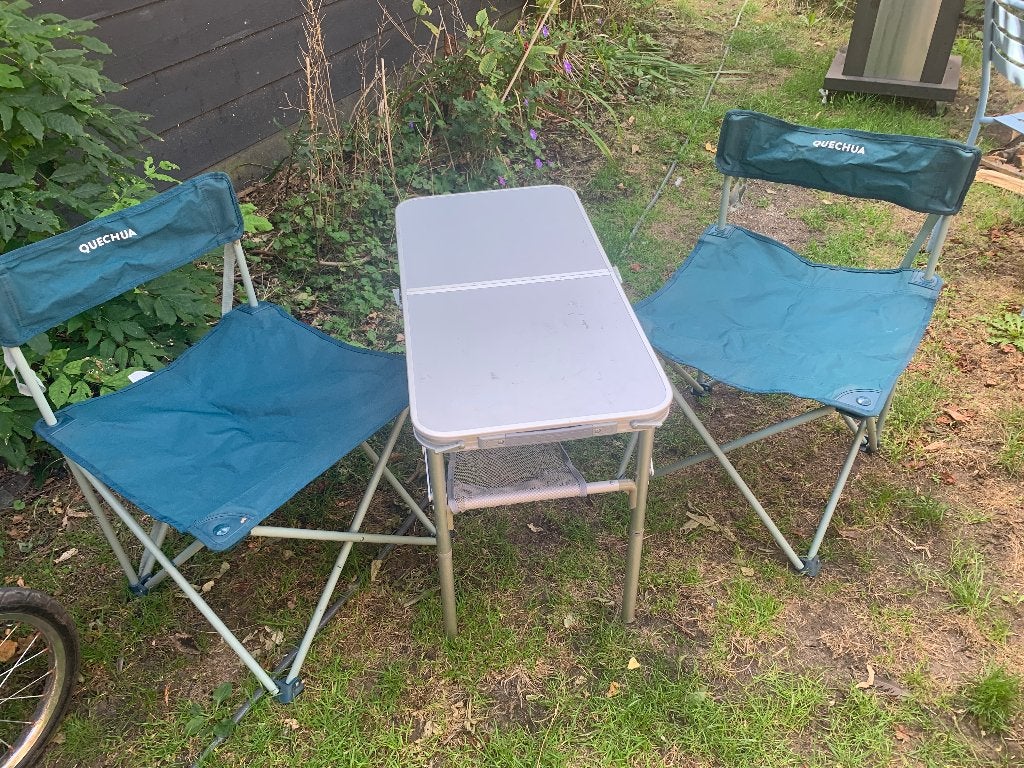 2 campingstoeltjes plus klaptafel, Ophalen, Gebruikt, Campingstoel