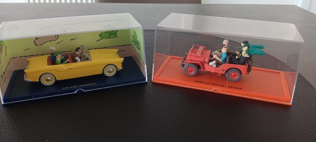 2 kuifje auto's 1/43, Ophalen of Verzenden, Kuifje, Gebruikt, Beeldje of Figuurtje