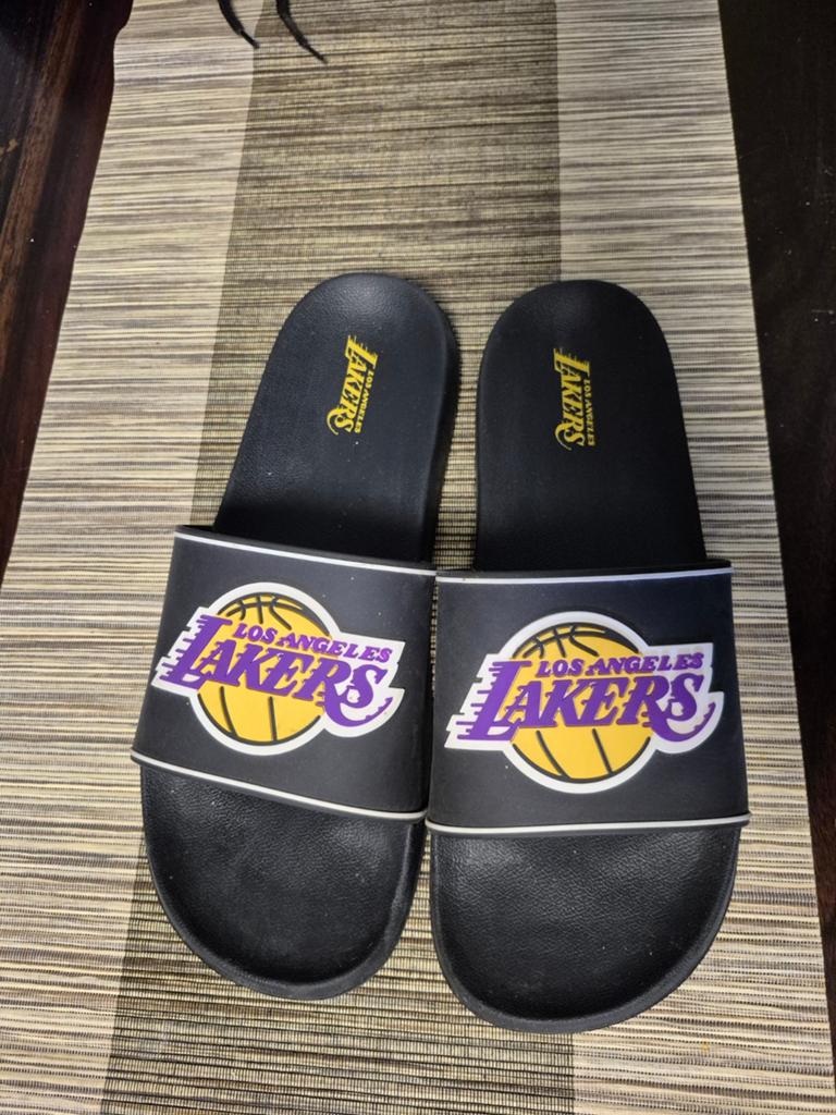 lakers slippers maat 45 nieuw, Ophalen of Verzenden, Slippers