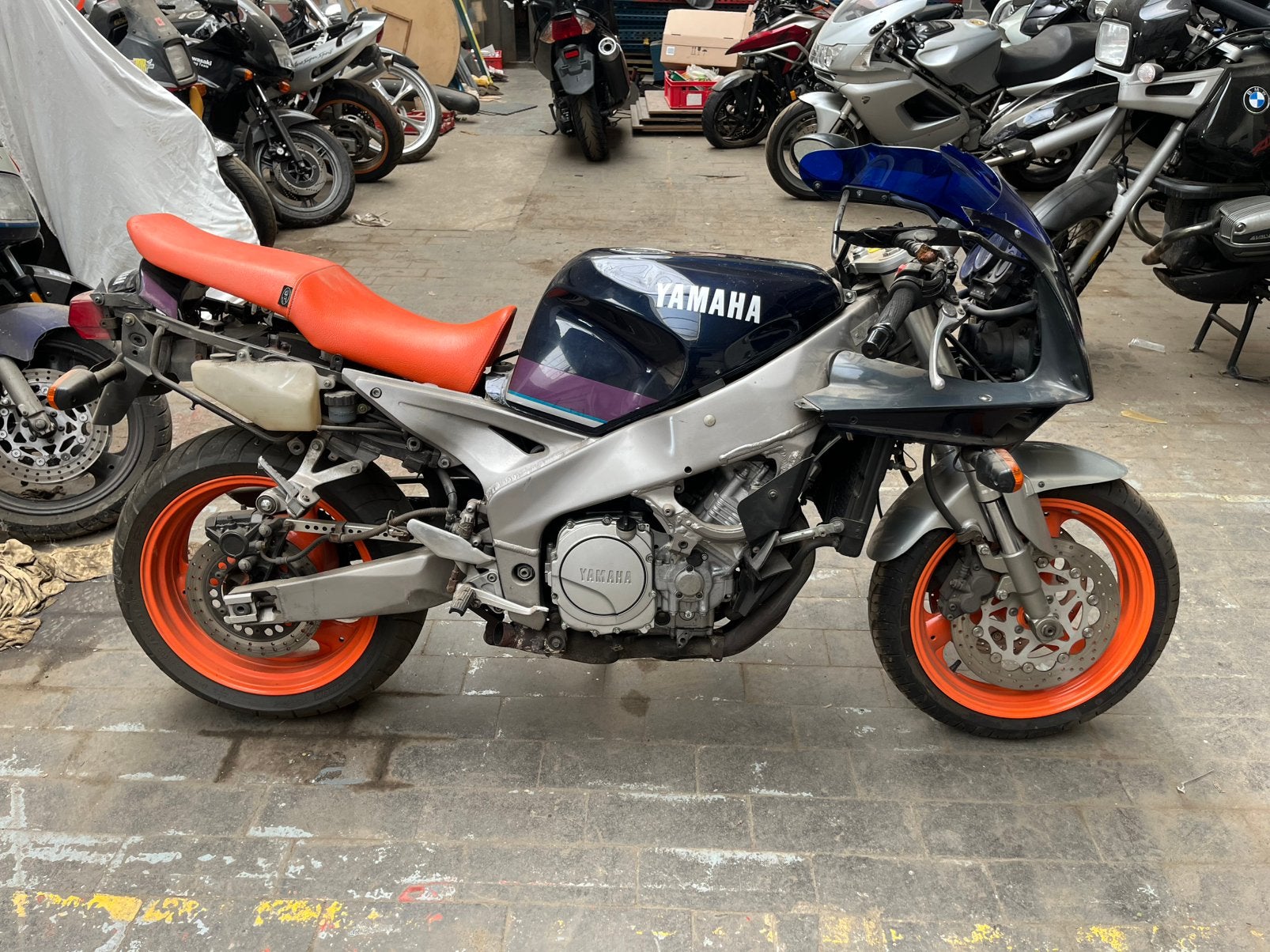 Fzr 1000, Enlèvement ou Envoi