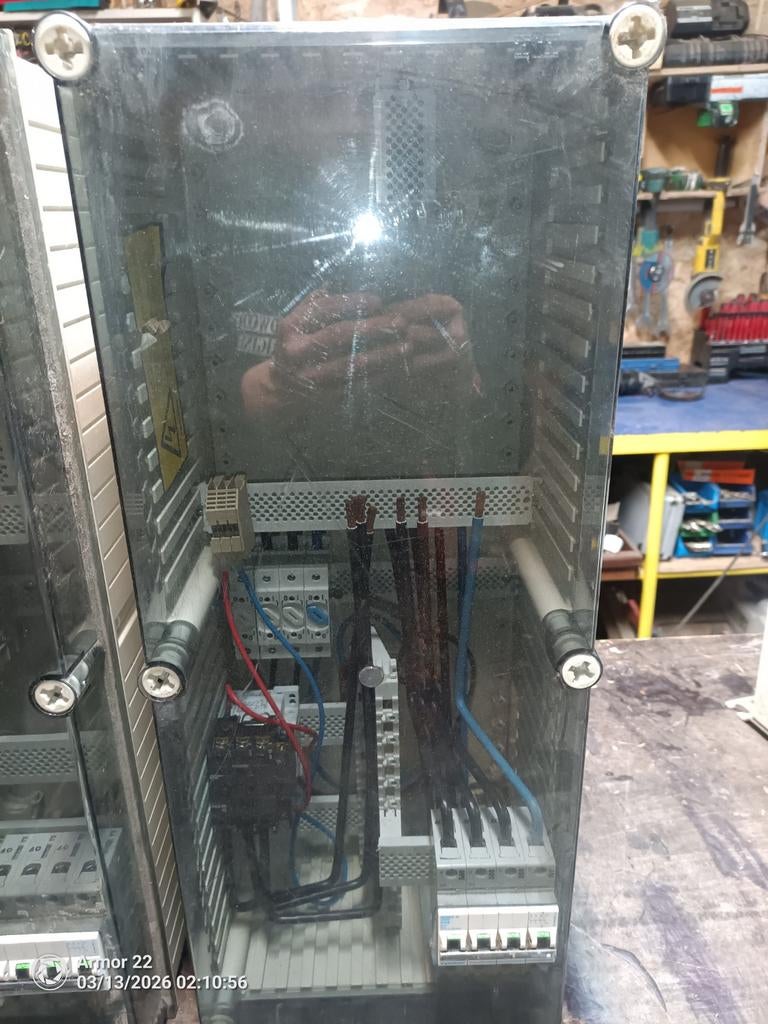 werfkast, Onderverdeel kast, electrokast,, Ophalen