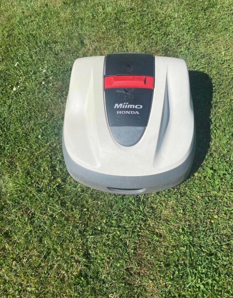 Honda robotmaaier HRM310, Tuin en Terras, Robotmaaiers, Ophalen, Zo goed als nieuw