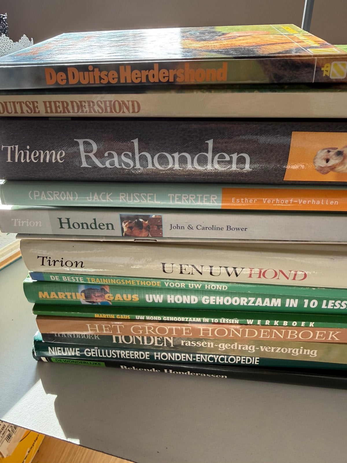 14 boeken over honden. 1 euro per stuk., Boeken, Ophalen, Zo goed als nieuw, Honden