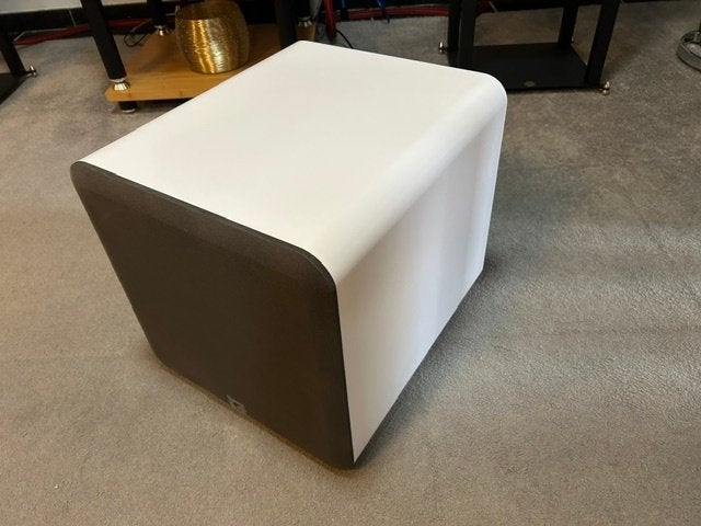 Q-Acoutics SUB 120 WIT nieuw+garantie, Subwoofer, Djgfk, Nieuw, AUX-ingang