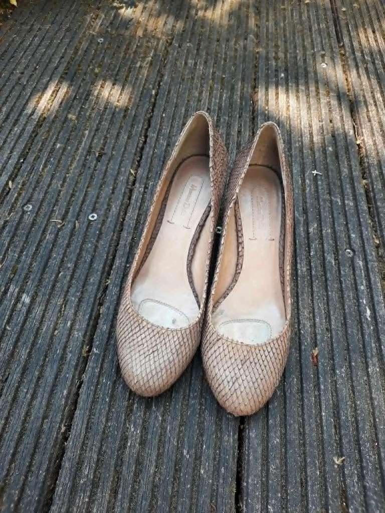 Pumps Massimo Dutti, Kleding | Dames, Schoenen, Ophalen, Pumps, Gedragen, Bruin