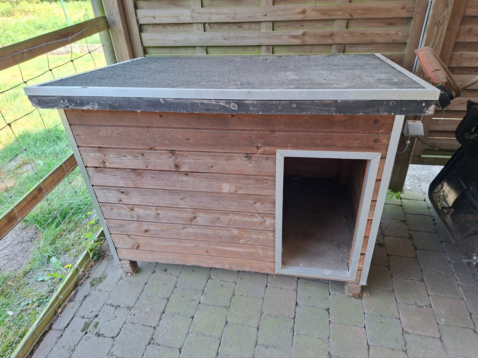 Hondenhok nog in goede staat voor middelgrote hond., Animaux & Accessoires, Maisons pour chiens, Enlèvement, Niche à chien