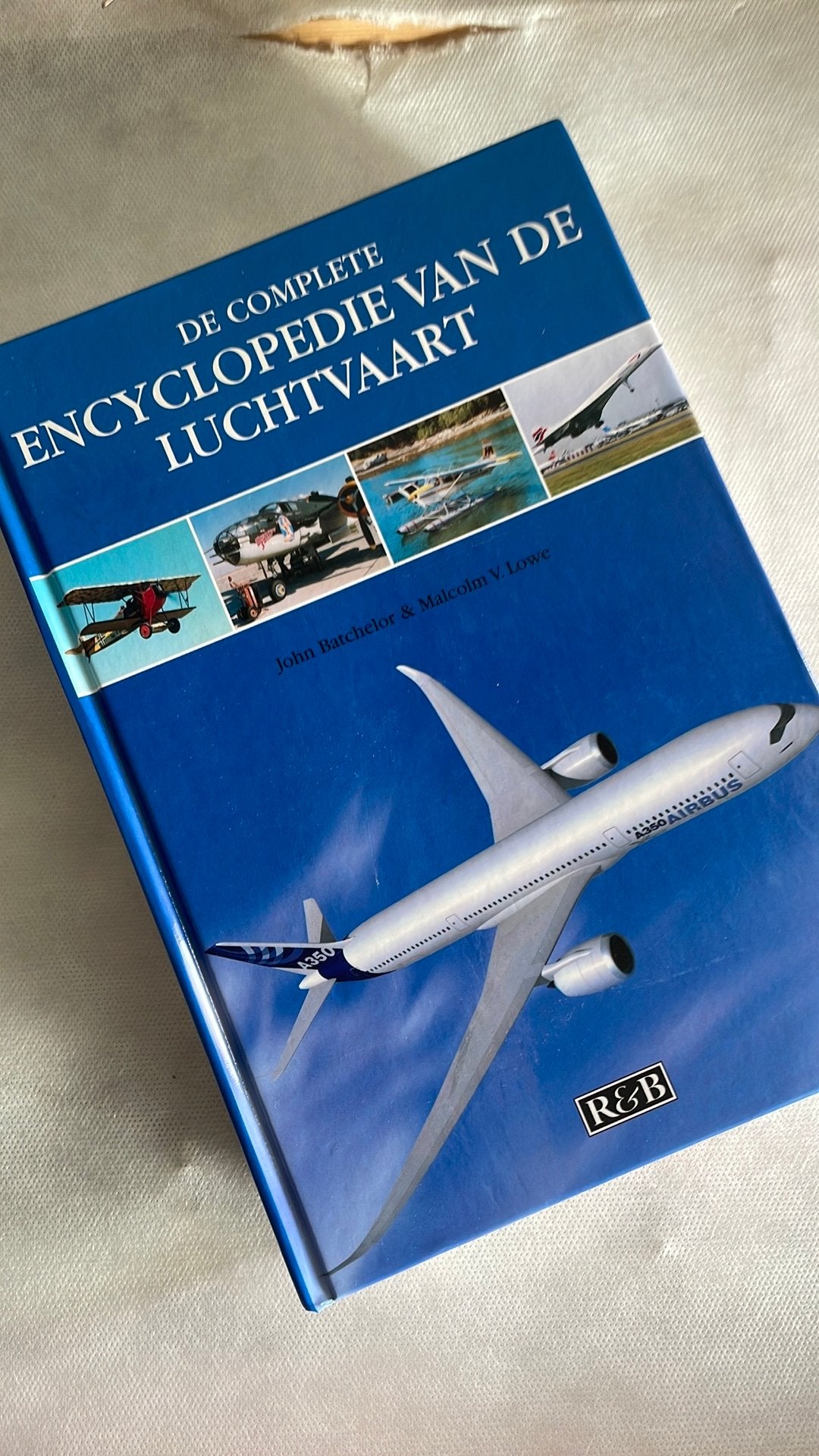 M.V. Lowe - De complete encyclopedie van de luchtvaart, Boeken, Encyclopedieën, Ophalen, M.V. Lowe