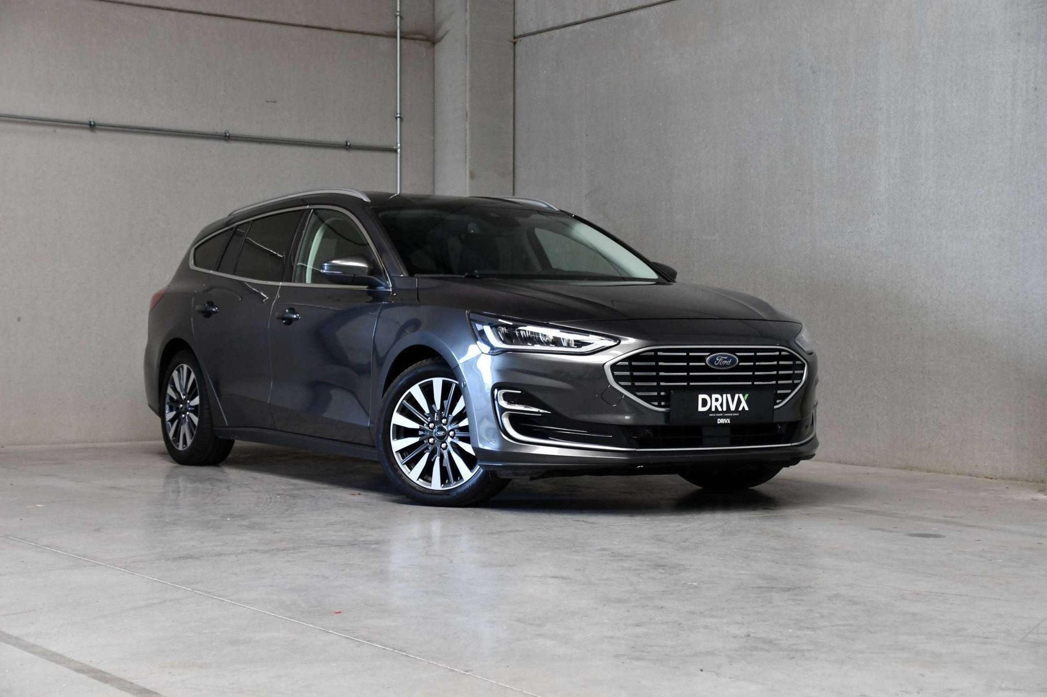 Ford Focus Titanium Vignale l Stuuverw. l Carplay l ACC l DA, 114 kW, Gebruikt, Bedrijf, 5 deurs