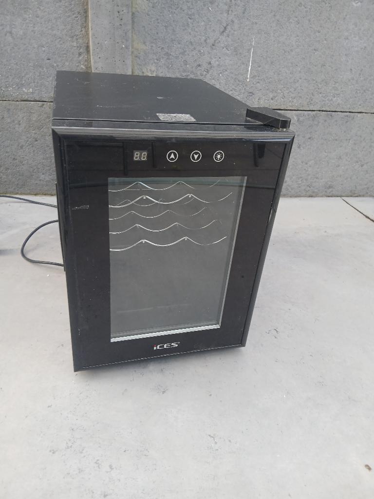 Cave à vin, Electroménager, Moins de 75 litres, Enlèvement, Utilisé, Sans bac à congélation
