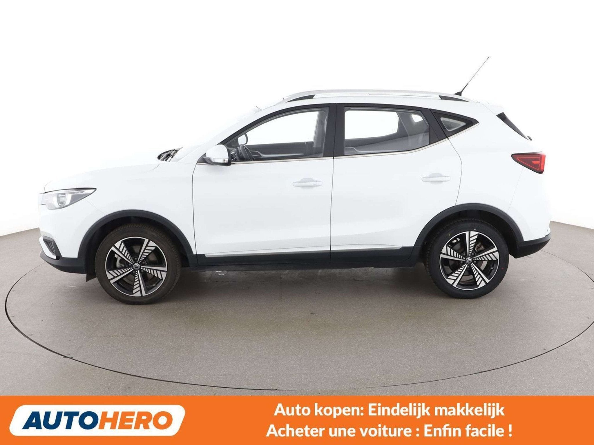 MG ZS electric drive 105 kW Comfort (automatique), Autos, Cuir, Achat, ZS, Noir