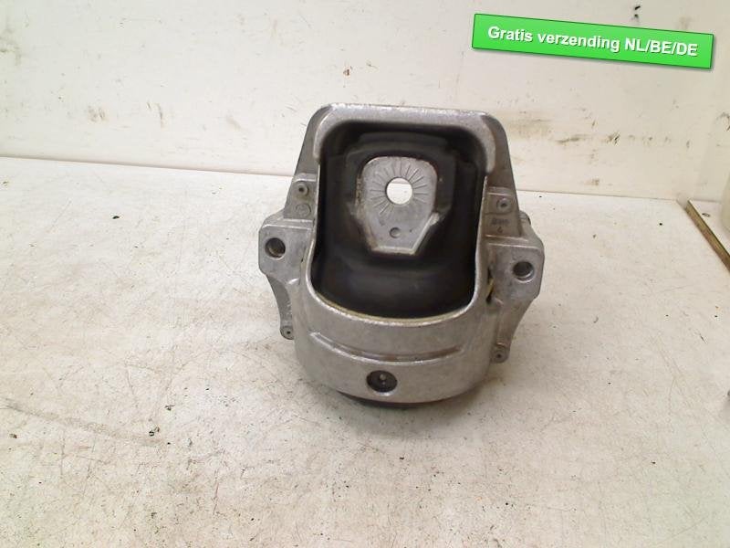 SUPPORT MOTEUR DROIT Audi A4 (B8) (8K0199381KD), Auto-Union-Straße  1,
85057  Ingolstadt, DE, Info@audi.de, Audi, Utilisé