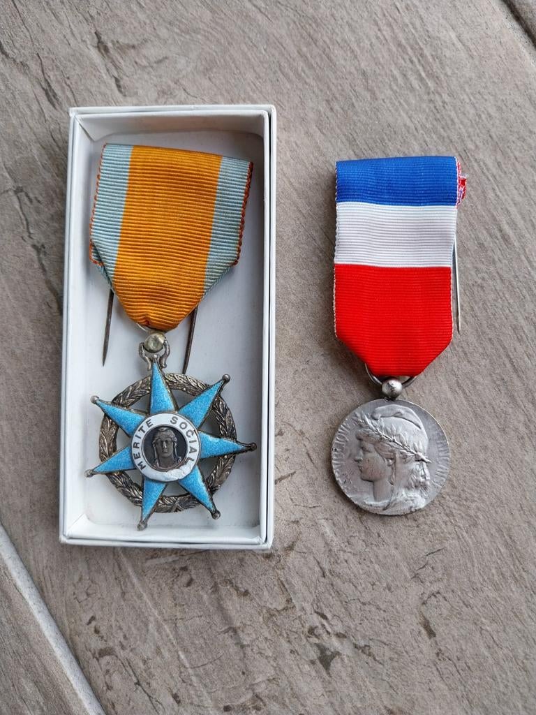 2 franse medailles, Verzamelen, Ophalen of Verzenden