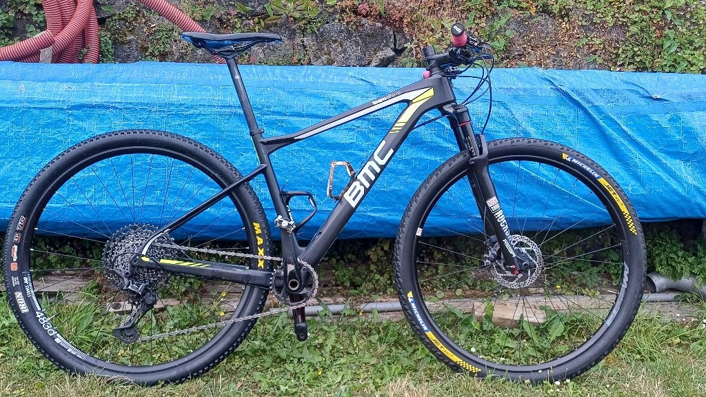 Vtt Bmc carbone + une paire de roues, Vélos & Vélomoteurs, Autres marques, 49 à 53 cm, Comme neuf, Enlèvement