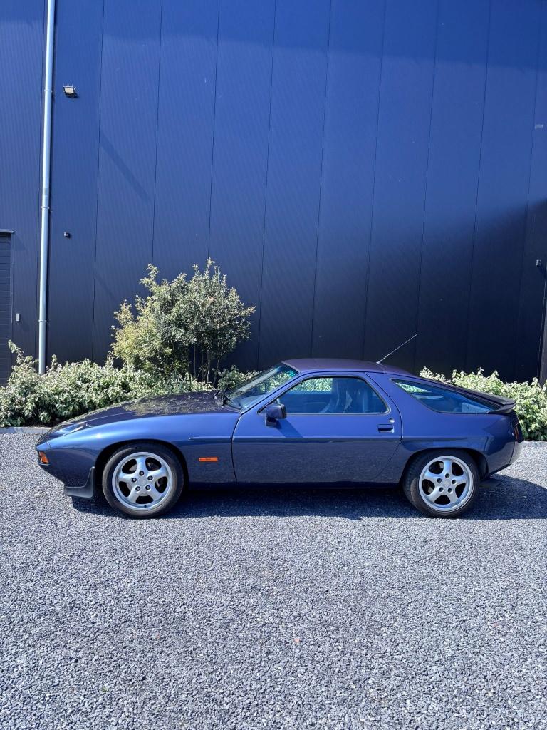 Porsche 928 S, Auto's, Porsche, Automaat, Blauw, Leder en Stof, Bedrijf
