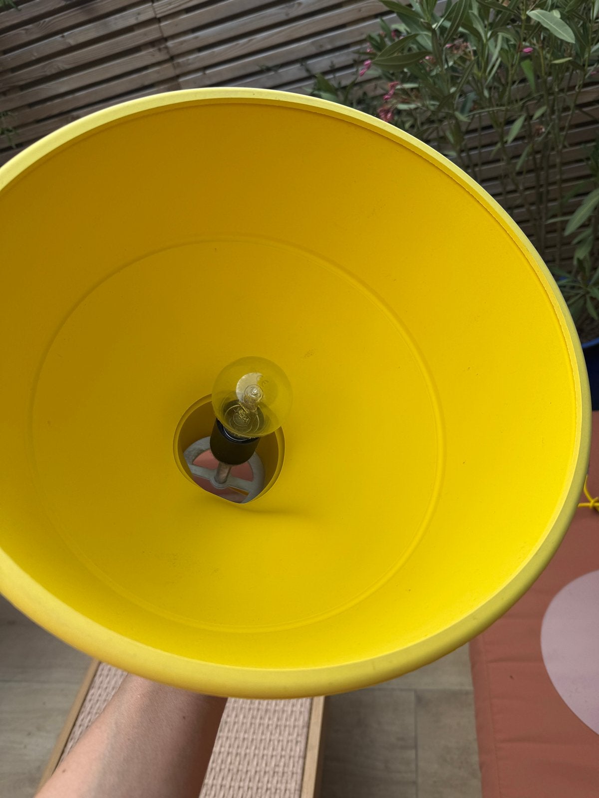 Suspension luminaire silicone jaune Muuto, Ophalen, Zo goed als nieuw
