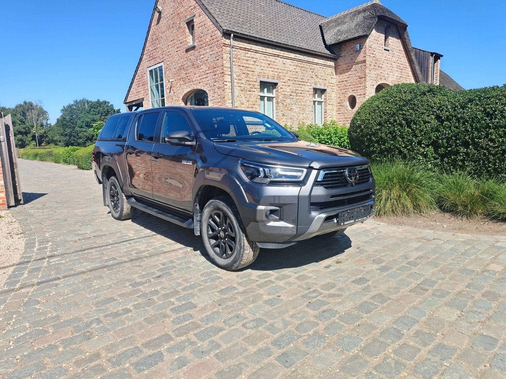 Toyota Hilux 2.8 D-4D 4WD Invincible, Automaat, 4 deurs, Gebruikt, 4 cilinders