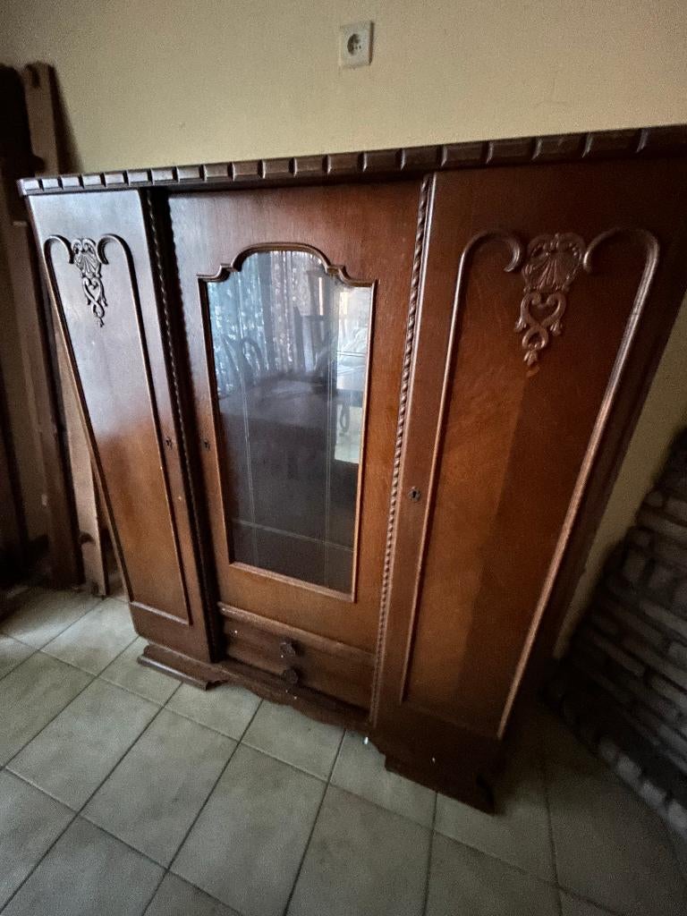 Oude kast, Huis en Inrichting, Ophalen
