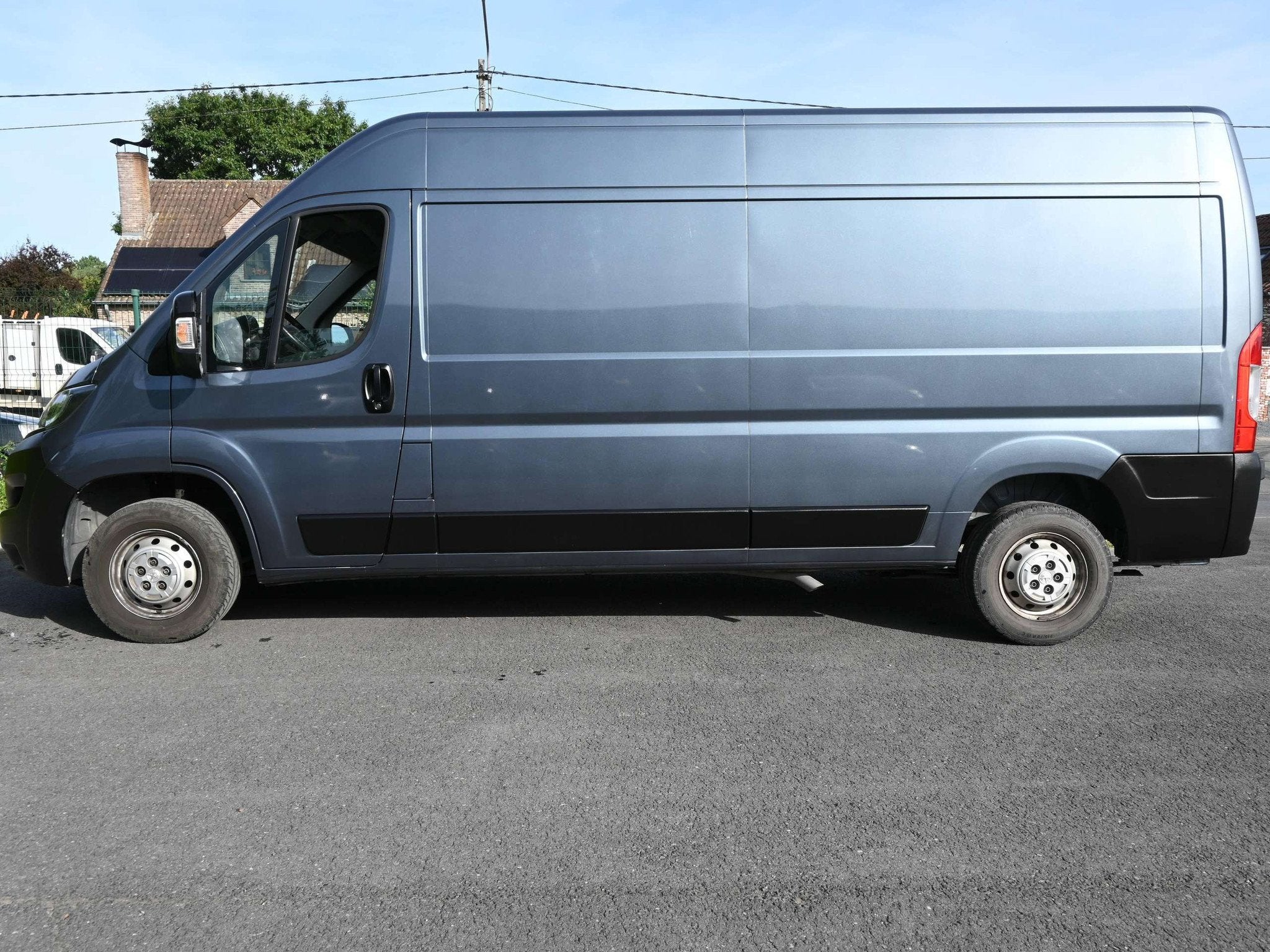 Peugeot Boxer 2.2 BlueHDi L2H2 Premium S/S, Cruise Control, Argent ou Gris, Achat, Euro 6