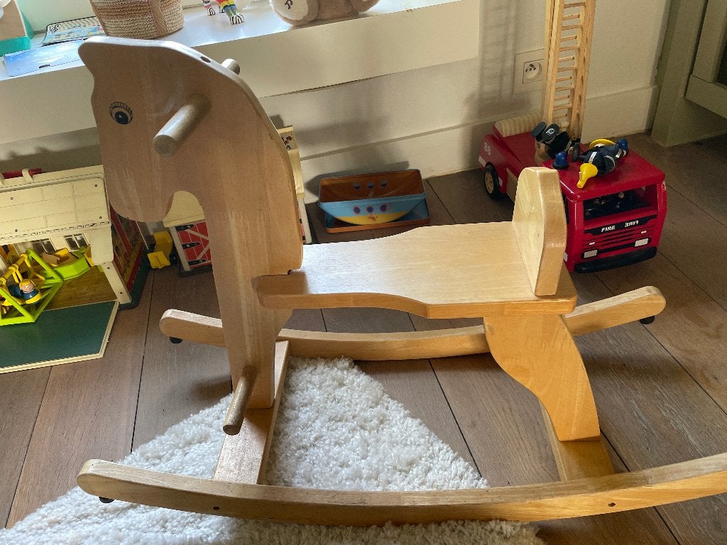 Cheval à bascule, Enlèvement, Utilisé